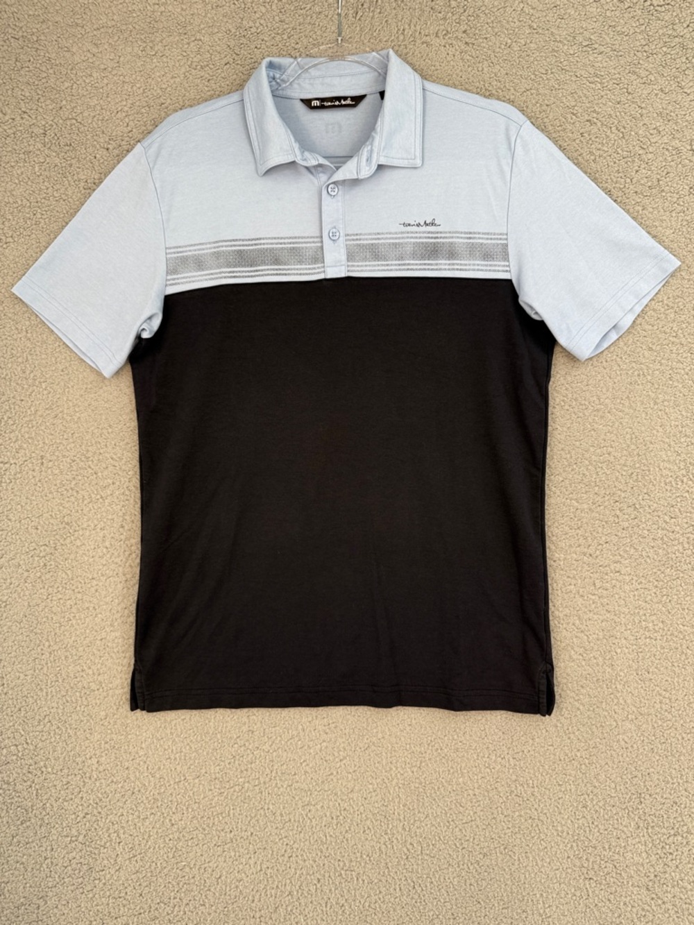 Travis Matthew Men’s Medium short sleeve golf polo shirt Gray & Black Colorblock